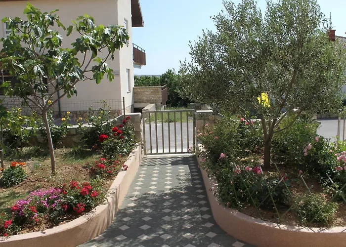 With Parking Space Povljana, Pag - 6296 Апартаменты *